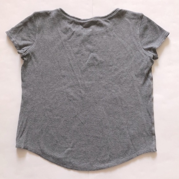 Lululemon S Top Grey crew neck Short sleeve waffle round hemline Excellent Condi - Picture 7 of 11